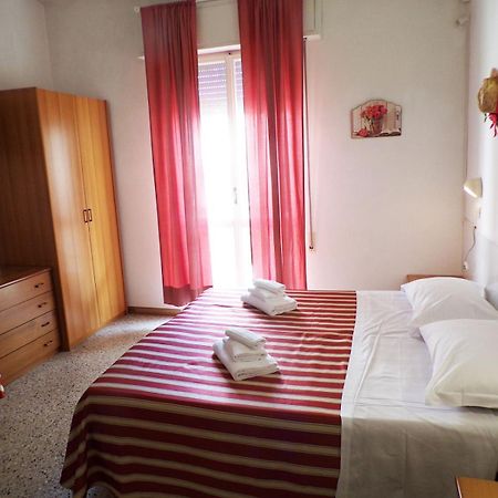 Hotel Graziella Mare Ріміні Екстер'єр фото